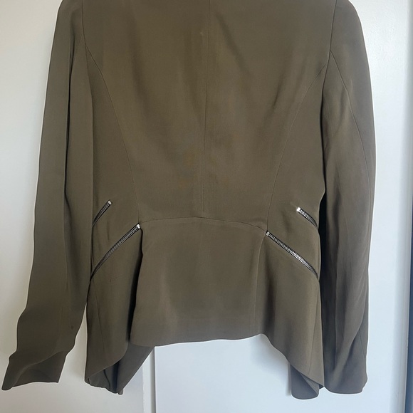 LAST CHANCE Zara Army Green Collarless Blazer with Zippers - Picture 2 of 3